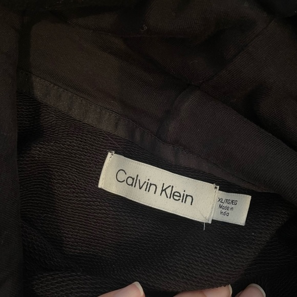 Calvin Klein Hoodie & Shorts Set - Picture 5 of 6